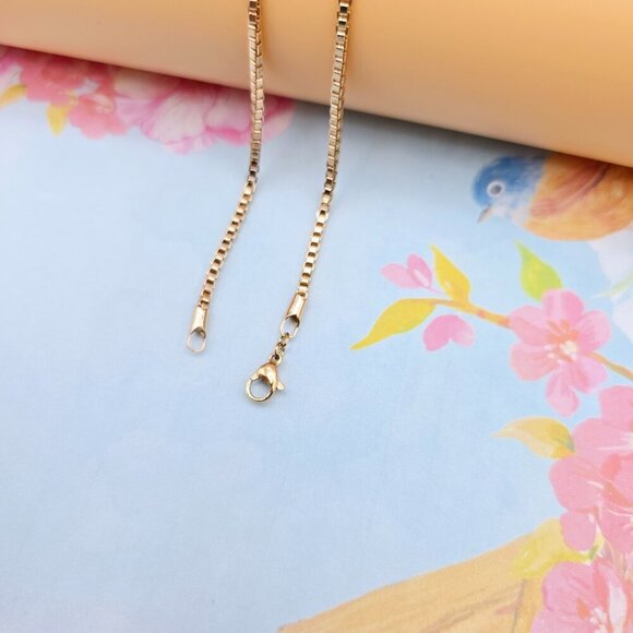 "Rose Gold Plated Square Link Chain Necklace for Women – 48cm, XPNL0114 - Picture 8 of 12